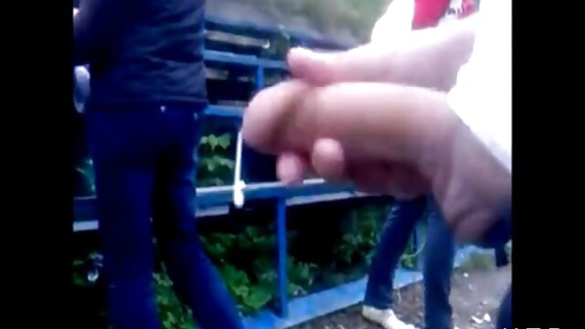 ブルネットはセクシーであり、持ち帰られた セックス 動画 女性