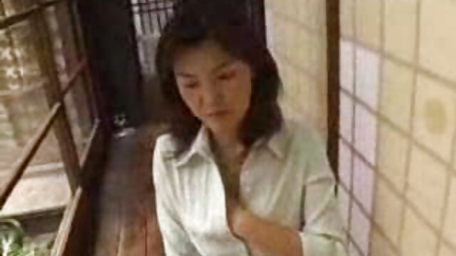 二つのスインガーのカップルは部屋を出て、積極的に吸ってお互いをクソ開始します。 女の子はまた、レズビアンだった 女の子 の ため の 無料 h