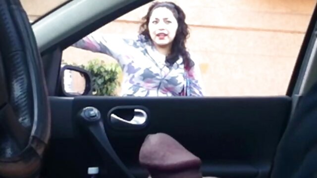 タクシー運転手の金髪の髪の貪欲に森の中で男をクソ 女の子 の ため の エッチ 動画 無料