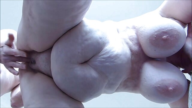 ゲイの群衆からの男の脱出が、それはそこにはない、腕と脚と動揺によって保持されています 女の子 の ため の h な 動画
