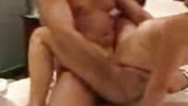女の子masturbatesとpissedで寝室 無料 女の子 向け エロ 動画