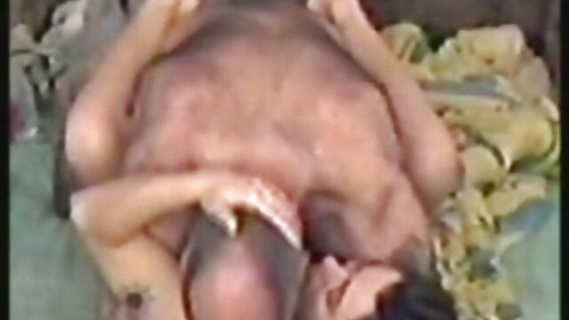 若い日本の女の子舐めている男 女の子 が 見る 無料 エロ 動画